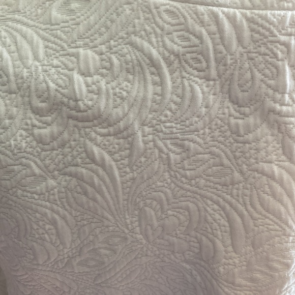 White jacket - Picture 3 of 4